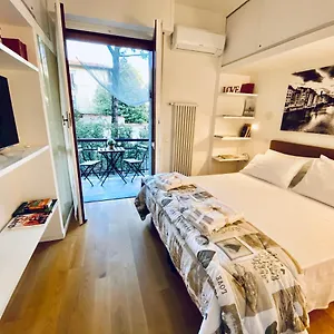 Liberta With Balcony Florencia